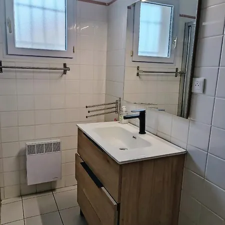 Holiday home Maison Familiale A 600m De La 8mn A Pieds Saint-Vincent-sur-Jard