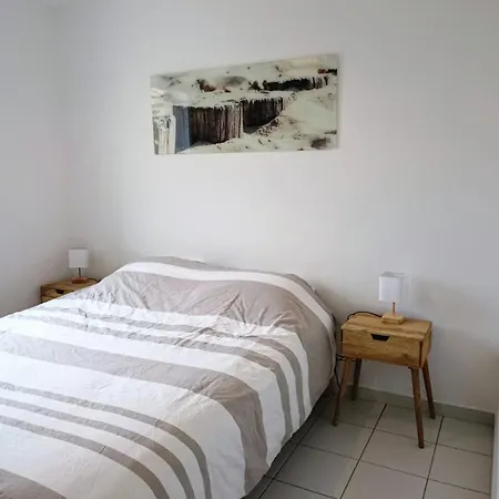 Holiday home Maison Familiale A 600m De La 8mn A Pieds