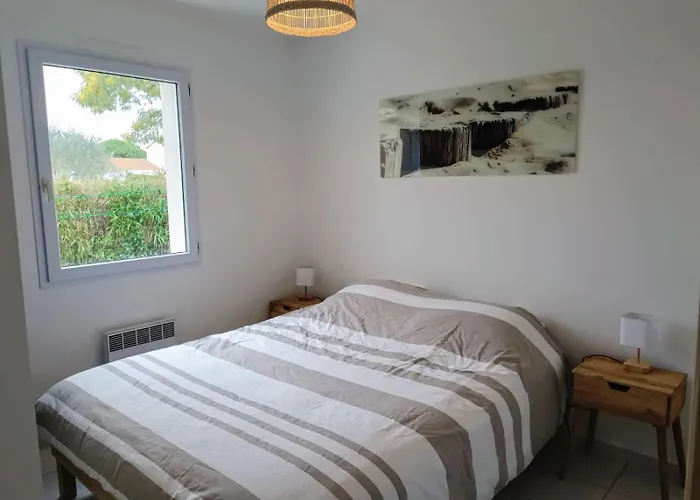 Maison Familiale à 600m De La 8mn à Pieds *