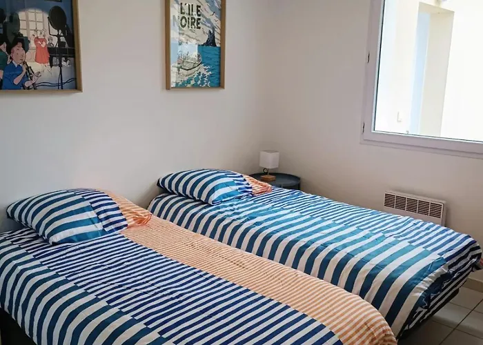 Maison Familiale à 600m De La 8mn à Pieds Hébergement de vacances *